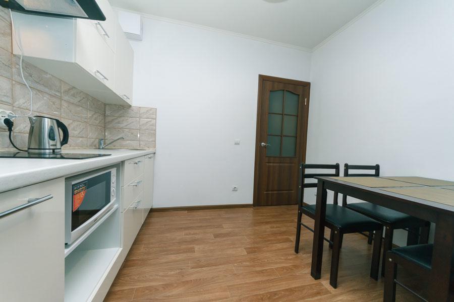 Cozy Apartment On Gmyri 12B Near Metro Poznyaki Kiev Exterior foto